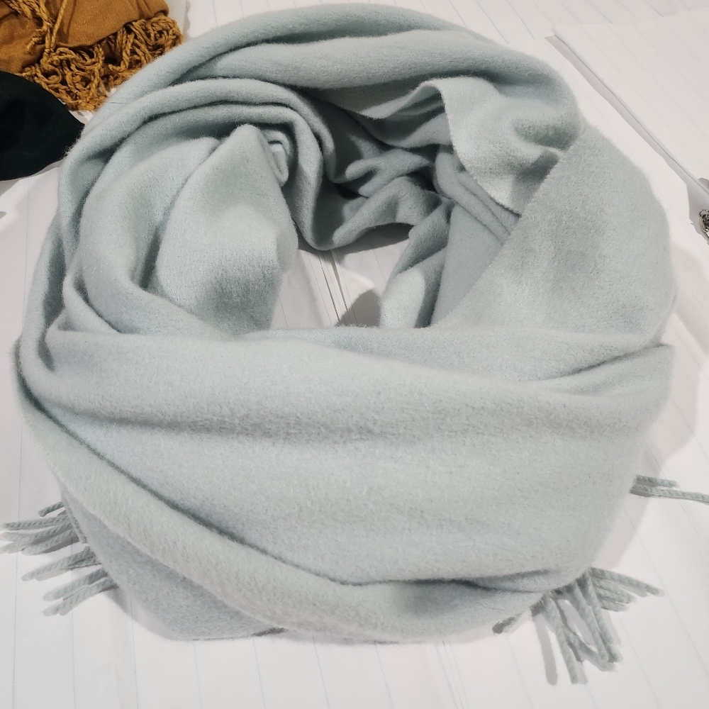 DKNY SHAWL / SCARF Cashmere